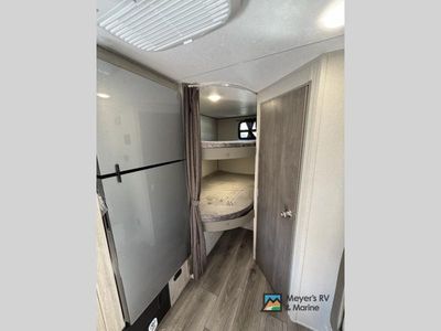 2026 Coachmen RV Catalina Summit Series 7 - Photo 18