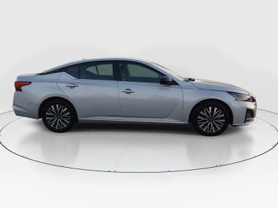 2024 Nissan Altima - Photo 8