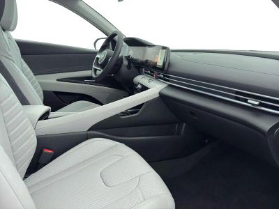 2026 Hyundai Elantra - Photo 34