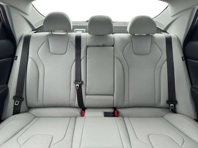 2026 Hyundai Elantra - Photo 16