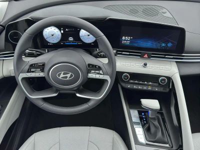 2026 Hyundai Elantra - Photo 17