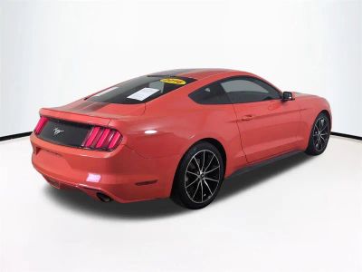 2016 Ford Mustang — detail view
