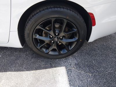 2024 Chrysler Pacifica — photo 10 view