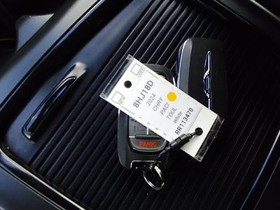 2024 Chrysler Pacifica — photo 15 view
