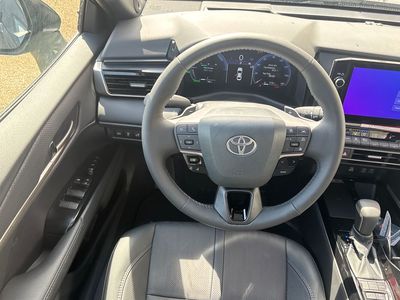 2026 Toyota Camry - Photo 3