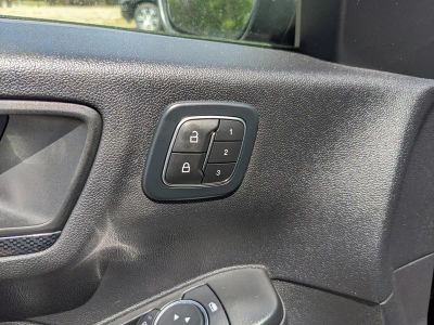 2025 Ford Escape Hybrid — photo 21 view