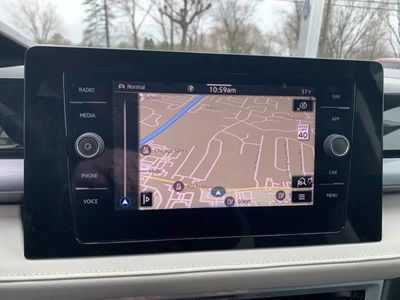 2025 Volkswagen Taos SEL - Photo 23