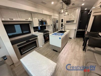 2026 Jayco Pinnacle - Photo 8