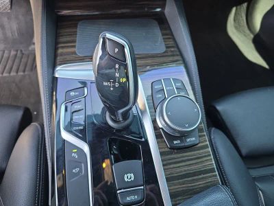 2020 BMW 5 Series — photo 21 view