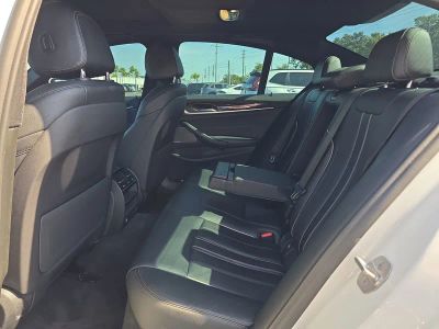 2020 BMW 5 Series — photo 13 view