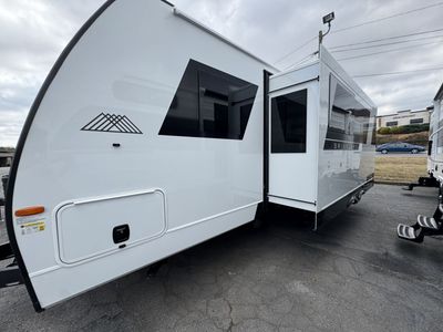 2026 Brinkley MODEL I - Photo 7