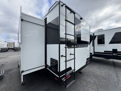 2026 Brinkley MODEL I - Photo 2
