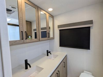 2026 Forest River Rockwood Signature — photo 15 view