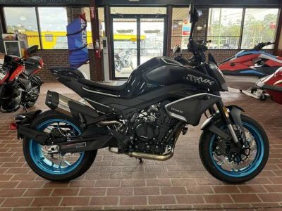 2026 CFMOTO 800NK — front three-quarter view
