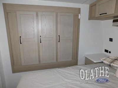 2024 Forest River RV Rockwood Ultra Lite - Photo 12