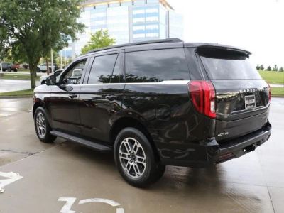 2025 Ford Expedition — interior view