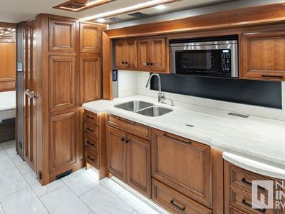 2020 Tiffin Motorhomes Allegro Bus - Photo 18