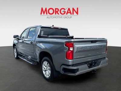2020 Chevrolet Silverado 1500 — engine compartment view