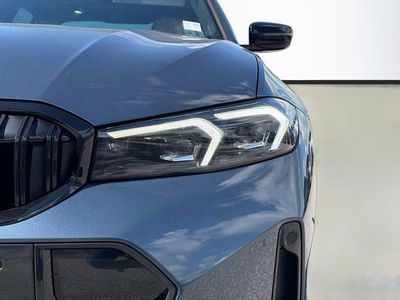 2025 BMW 3 Series - Photo 9