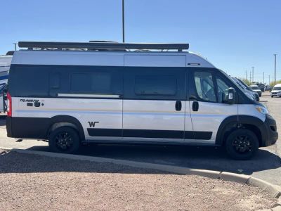 2027 Winnebago TRAVATO — photo 21 view