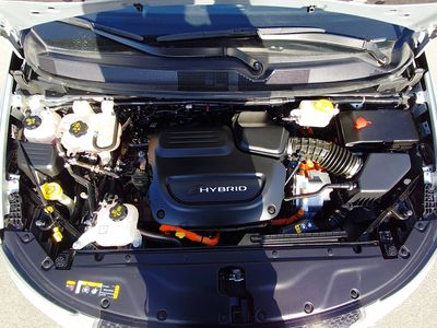 2023 Chrysler Pacifica — photo 9 view