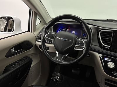 2021 Chrysler Pacifica - Photo 25
