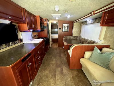 2015 Winnebago Vista - Photo 4