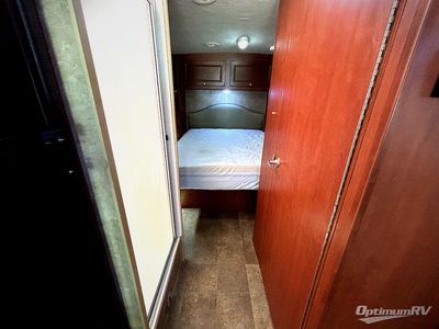 2015 Winnebago Vista - Photo 14
