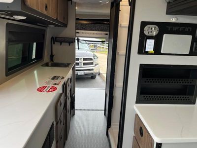 2026 Tiffin Motorhomes GH2 - Photo 24