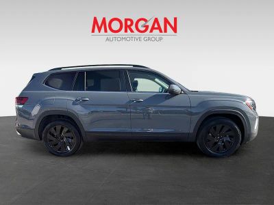 2026 Volkswagen Atlas — side profile view