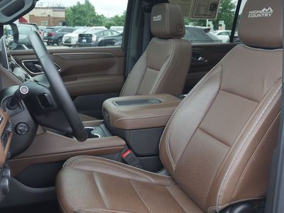 2023 Chevrolet Tahoe - Photo 8
