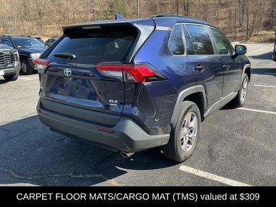 2023 Toyota RAV4 XLE - Photo 4