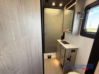 2026 Grand Design Lineage Series F - Photo 31