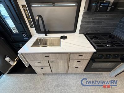 2026 Grand Design Lineage Series F - Photo 17