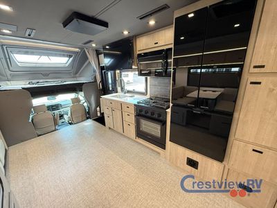 2026 Grand Design Lineage Series F - Photo 9