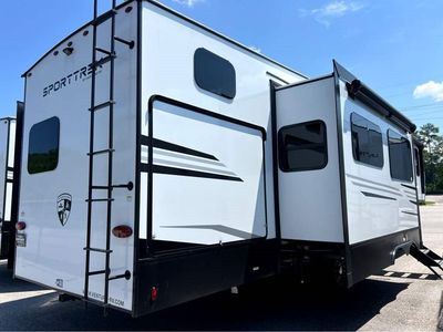 2026 VENTURE RV SPORTTREK - Photo 4