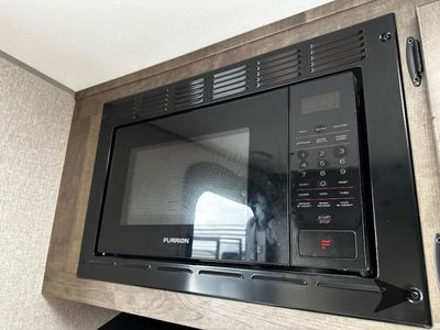2022 Venture RV Sonic - Photo 15