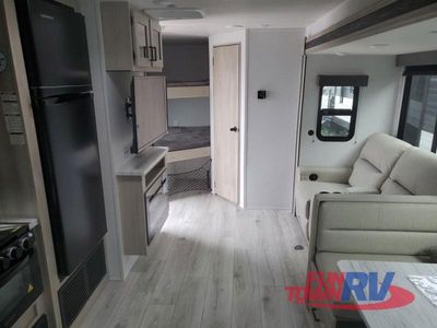 2025 EAST TO WEST Della Terra - Photo 7