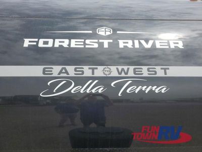 2025 EAST TO WEST Della Terra - Photo 9