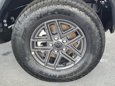 2026 Jeep Wrangler — photo 7 view