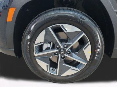 2026 Hyundai TUCSON HYBRID — photo 11 view