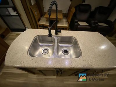 2016 Forest River RV Sabre - Photo 9