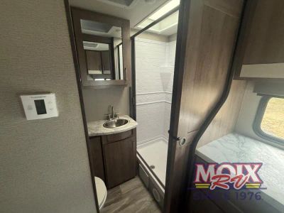 2022 Grand Design Imagine XLS - Photo 17