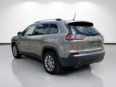 2019 Jeep Cherokee — detail view