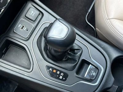 2019 Jeep Cherokee — photo 27 view