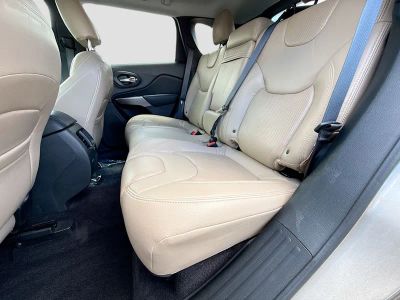 2019 Jeep Cherokee — photo 20 view