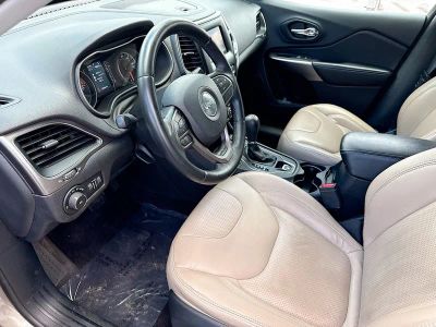 2019 Jeep Cherokee — photo 25 view