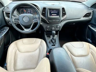 2019 Jeep Cherokee — photo 15 view