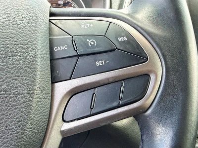 2019 Jeep Cherokee — photo 36 view