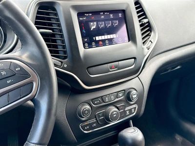 2019 Jeep Cherokee — photo 26 view